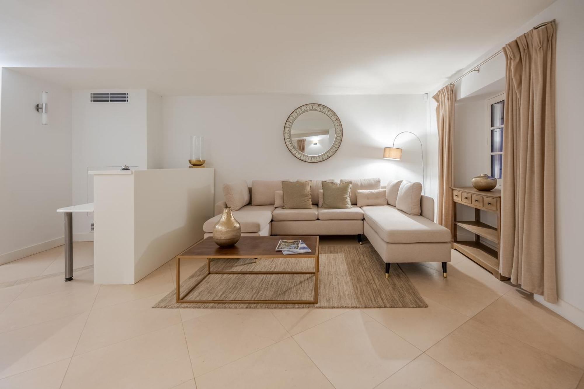 Beau Clocher Saint-Tropez Luaran gambar