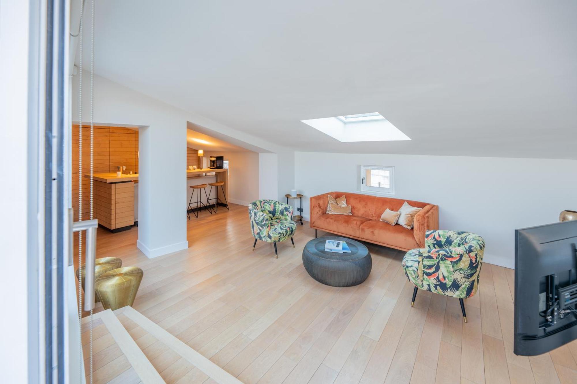 Beau Clocher Saint-Tropez Bilik gambar