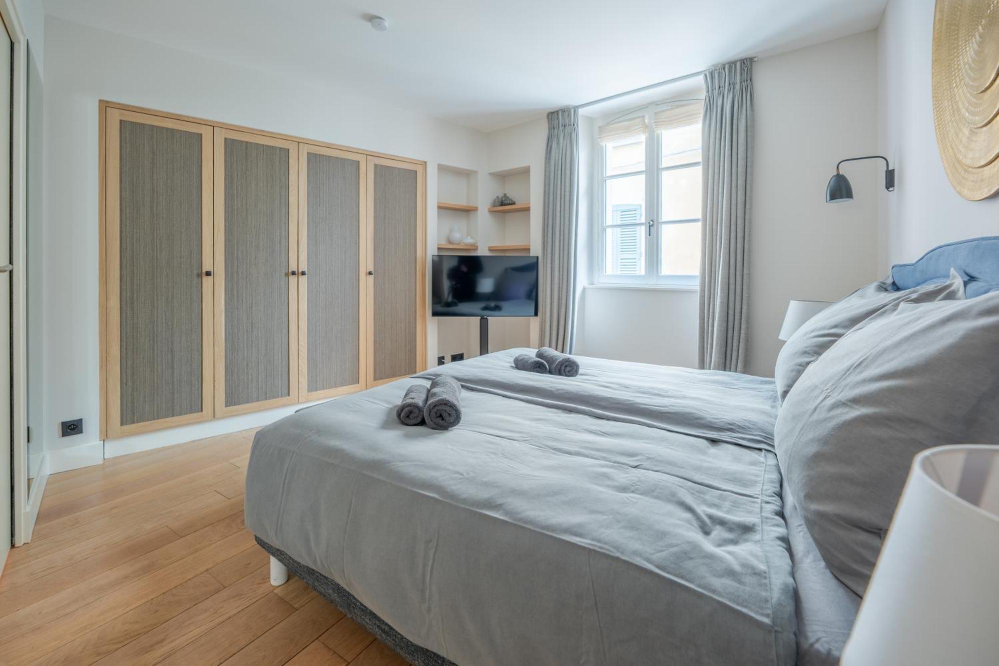 Beau Clocher Saint-Tropez Bilik gambar